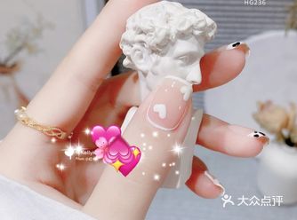 温柔仙气的冰透色法式美甲，好看到没朋友