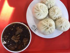 猪肉大葱包子-天兴居(鲜鱼口街店)