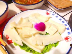 -喜悦小串丹东小黄牛海鲜烧烤大排档(民主广场店)