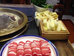 -沸炉重庆老火锅(军事博物馆店)