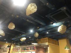-两三事小郡肝串串香火锅(桂庙店)