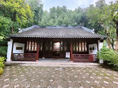 -汇龙潭