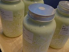 牛油果草莓卡士-野萃山·潮汕厚果汁(十亩地店)