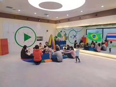 -美国谷斯妈妈早教中心 (陆家嘴店)
