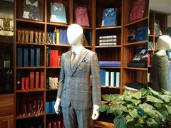 -宇翔服饰(双井桥东首城国际店)