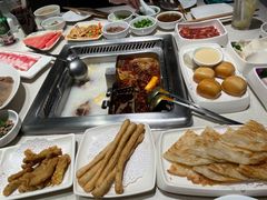 -海底捞火锅鲜切牛肉主题店(长寿路店)