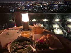-草山夜未眠景观餐厅