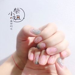-柴小姐美睫美甲