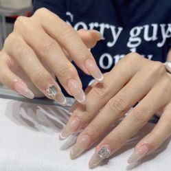 -艾珂·美甲美睫