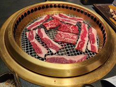 -铭牛烧肉·和牛海鲜自助(高新月牙湖店)