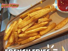 -自然食集西餐厅(泰晤士小镇店)