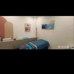 -More摩尔医美の注射线雕光电中心