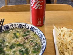 -八百里牛肉汤(盖饭·锅贴·万象城店)