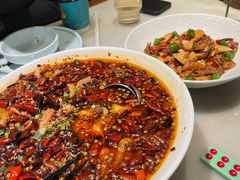 -佬麻雀·剁椒鱼头(京基KK One店)