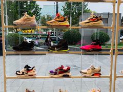 -NIKE KICKS LOUNGE体验店(北京新中关店)