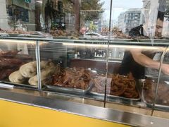 -余杨鸭鸭餐厅