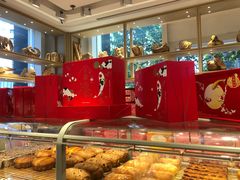 面包甜点陈列柜-好利来(朝外店)