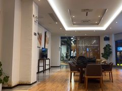 -豪逸健体(中骏广场店)
