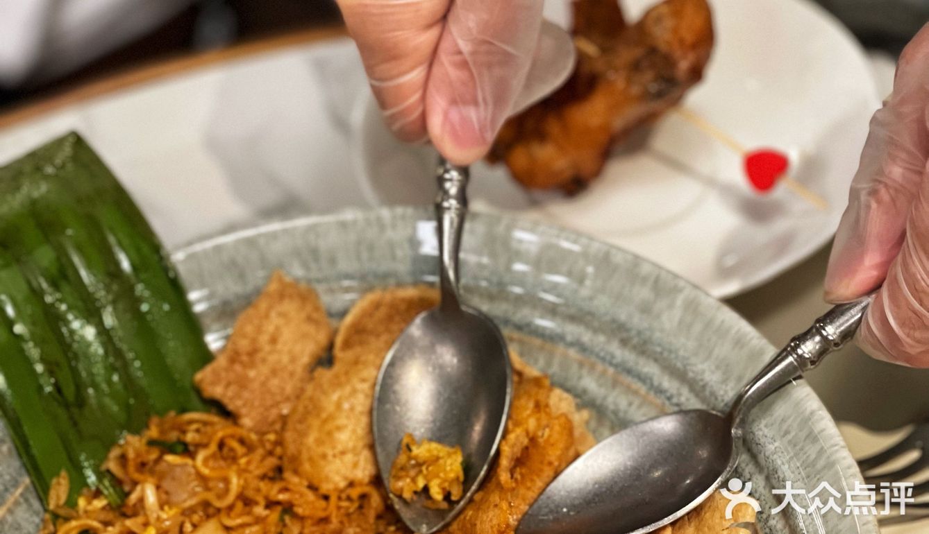 到国贸找小怪兽吃有颜又好吃的泰餐/一秒爱上了太食獸泰式茶餐厅