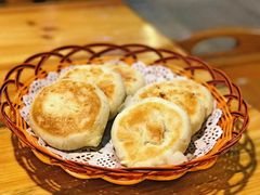 酸奶饼-老阿妈蒙古村·蒙古包·草原文化·歌舞表演(老君堂店)