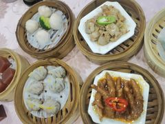 -新东源国际酒店·新东源食坊(沙井店)