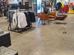 -adidas(滔搏朝阳大悦城店)