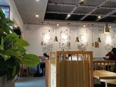 大堂-蒙自源米线大王(昆明站店)