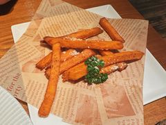 -JINNS锦时 steak&pizza(浸信会礼拜堂旧址店)