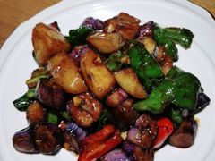 油焖地三鲜-吴越荣记苏州菜·松鼠桂鱼100%活鱼现做(斜塘老街店)