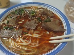 -魏旺湖北正宗牛肉面(硚口公园店)