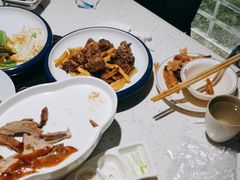 -三人行骨头王火锅(长寿店)