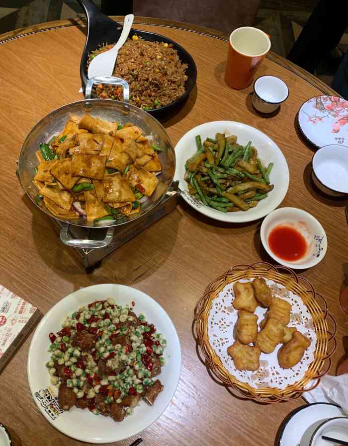 爱饭(钟祥店)-"俩南方人跑到湘菜馆点了仨甜食,哈哈!有一.