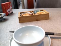 -有红鸡毛店·川菜(建设路店)