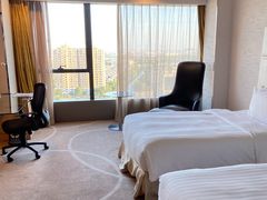 -上海虹桥西郊假日酒店