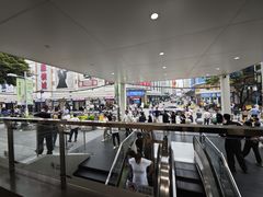 -广州壹马服装广场