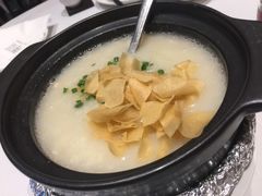 皮蛋瘦肉粥-粤域茶餐厅