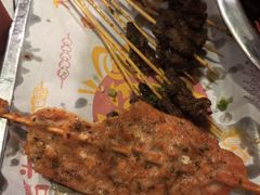 -顶峰夜宴·龙虾烧烤大排档(九江学院店)