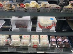 -红宝石·鲜奶小方·海派西点房(控江店)