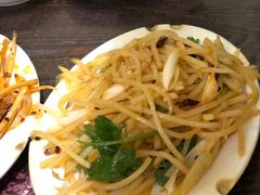-韩风烤牛肉冷面店