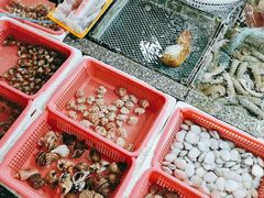 -霞涌市场海鲜摆卖区