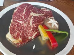 澳洲9+上脑-炎蔵牛舌烤肉