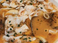 -渔语鱼酸菜鱼新川菜(来福士店)