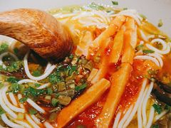 -百春原湖南牛肉粉(百联世纪店)