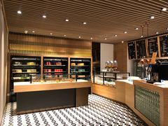 面包甜点陈列柜-咖啡苑自助餐厅·中国大饭店