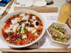 -渔语鱼酸菜鱼新川菜(来福士店)
