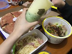 -山川小町·极番烧肉(新地假日广场店)