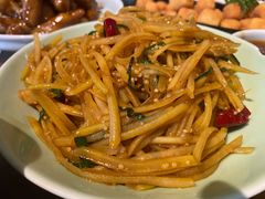 酸辣土豆丝-局气烤鸭·北京菜(前门店)