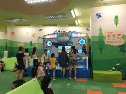 -莫莉幻想儿童乐园(武汉金银潭永旺店)