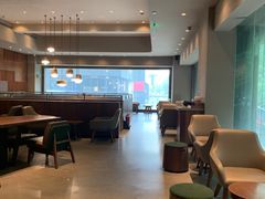 大堂-星巴克臻选(南京艾尚天地店)