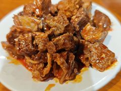 -爆炸头阿姨小四川正宗川味小吃(无任何分店)